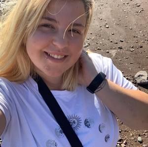 Meet your Posher, Meaghan